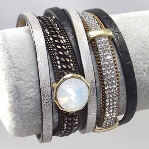 Black & Gold Leather Rhinestones Magnetic Bracelet, 7 1/2 Inch, Distressed Clasp